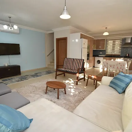 Kay1400 Hakan 4 Bedrooms Vilă